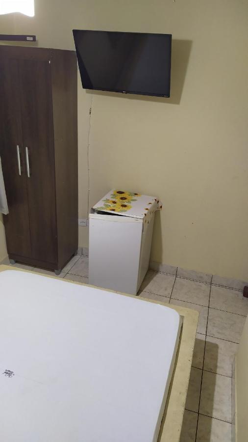 Hotel Gringos 2*